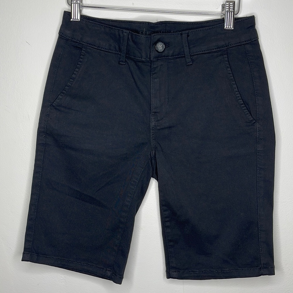 American Eagle Super Stretch Women’s Bermuda Shorts Size 4